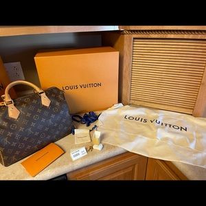 Louis Vuitton Speedy 30